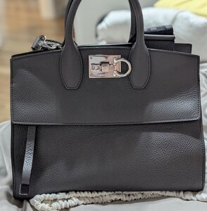 Ferragamo Elegant Gray Leather Handbag